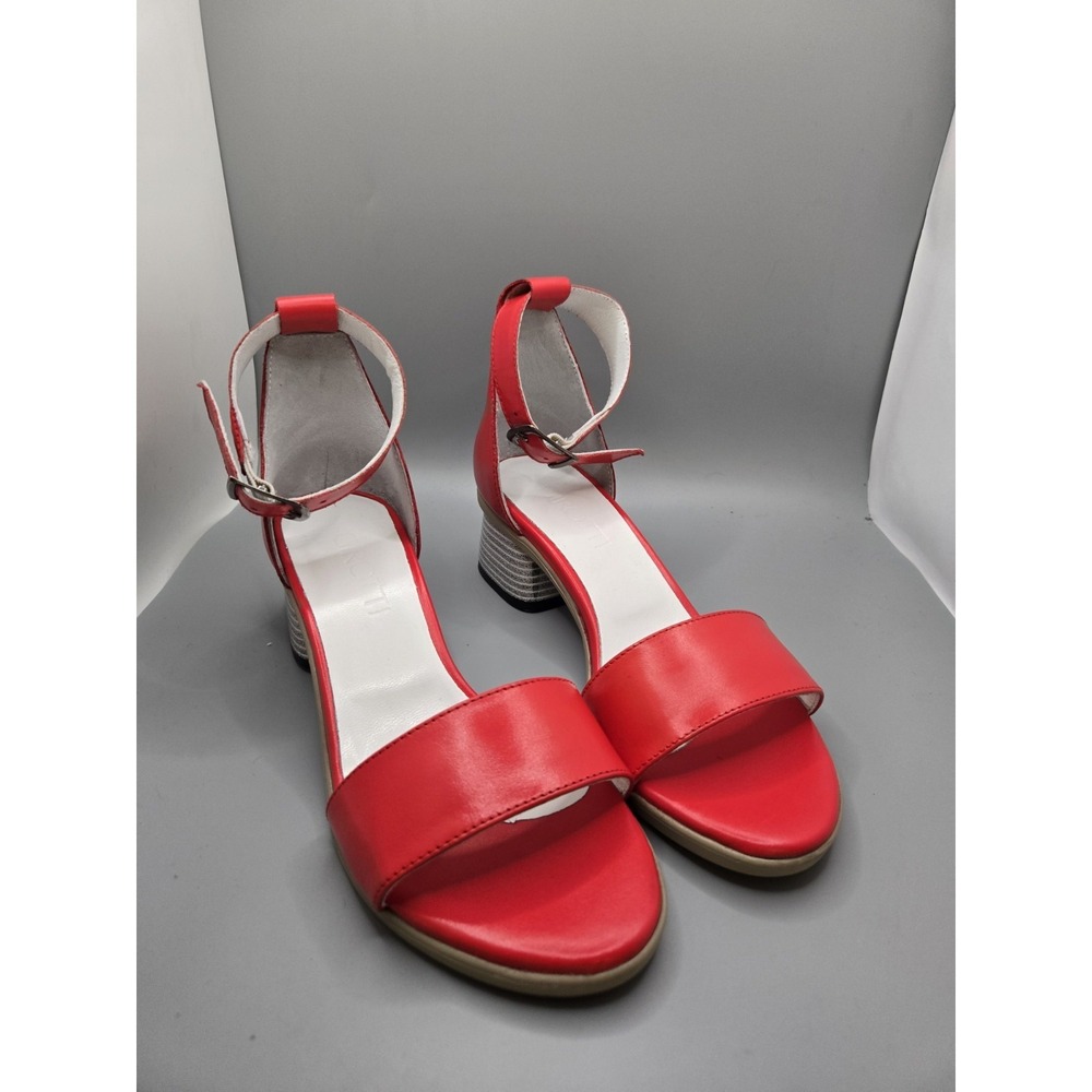 Girotti Red Leather Ankle Strap Sandals – Textured‎ Block Heel – Women's 7.5
